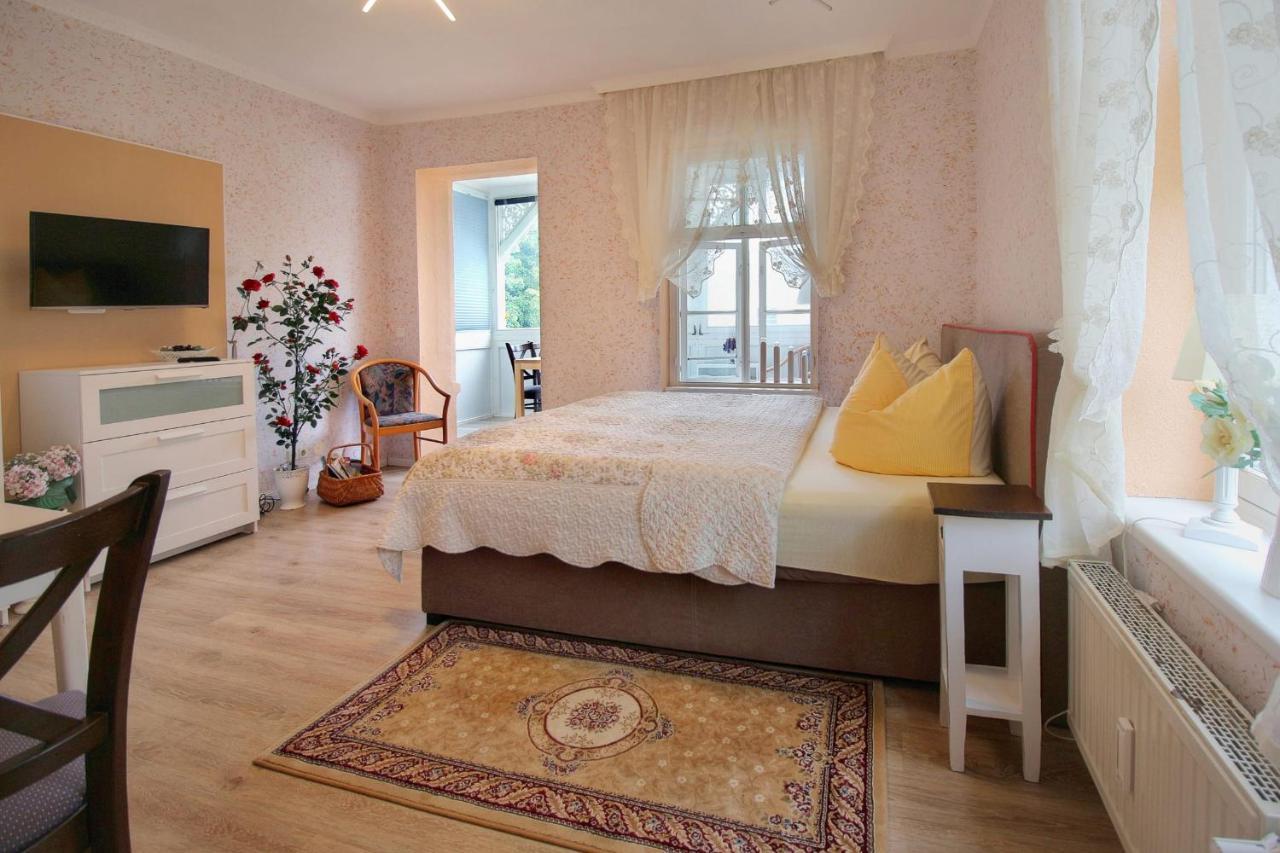 Villa Ostseelilie - Appartements Mit Balkon Und Meerblick ساسنيتز المظهر الخارجي الصورة